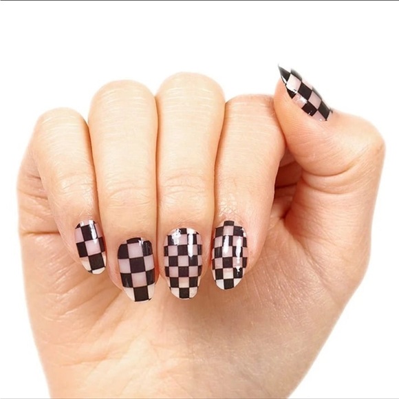 *Retired* Color Street: Check Yourself | Checkerboard Racing Clear Overlay - Picture 11 of 13